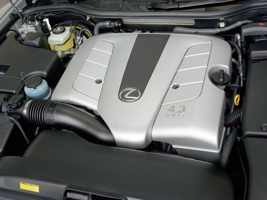  Lexus LS430 2000 года  (AU) (фото 13 из 16)